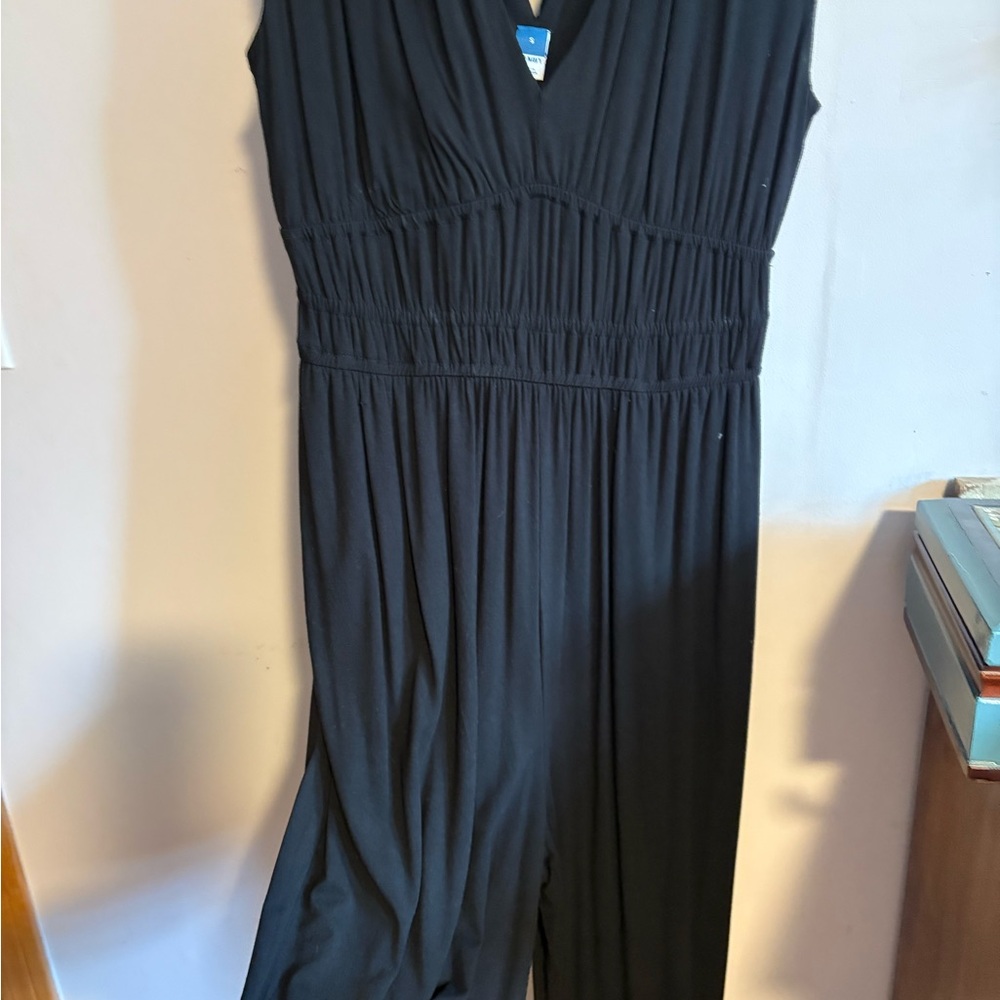 Old Navy Black V-neck Top